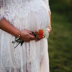 Maternity gown